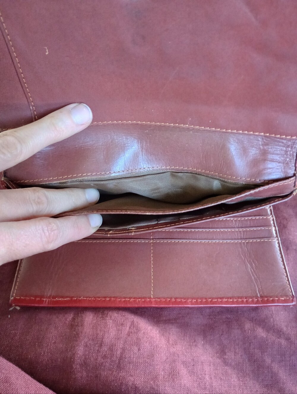 American West Red Leather Hand Tooled Wallet - Picture 8 of 10